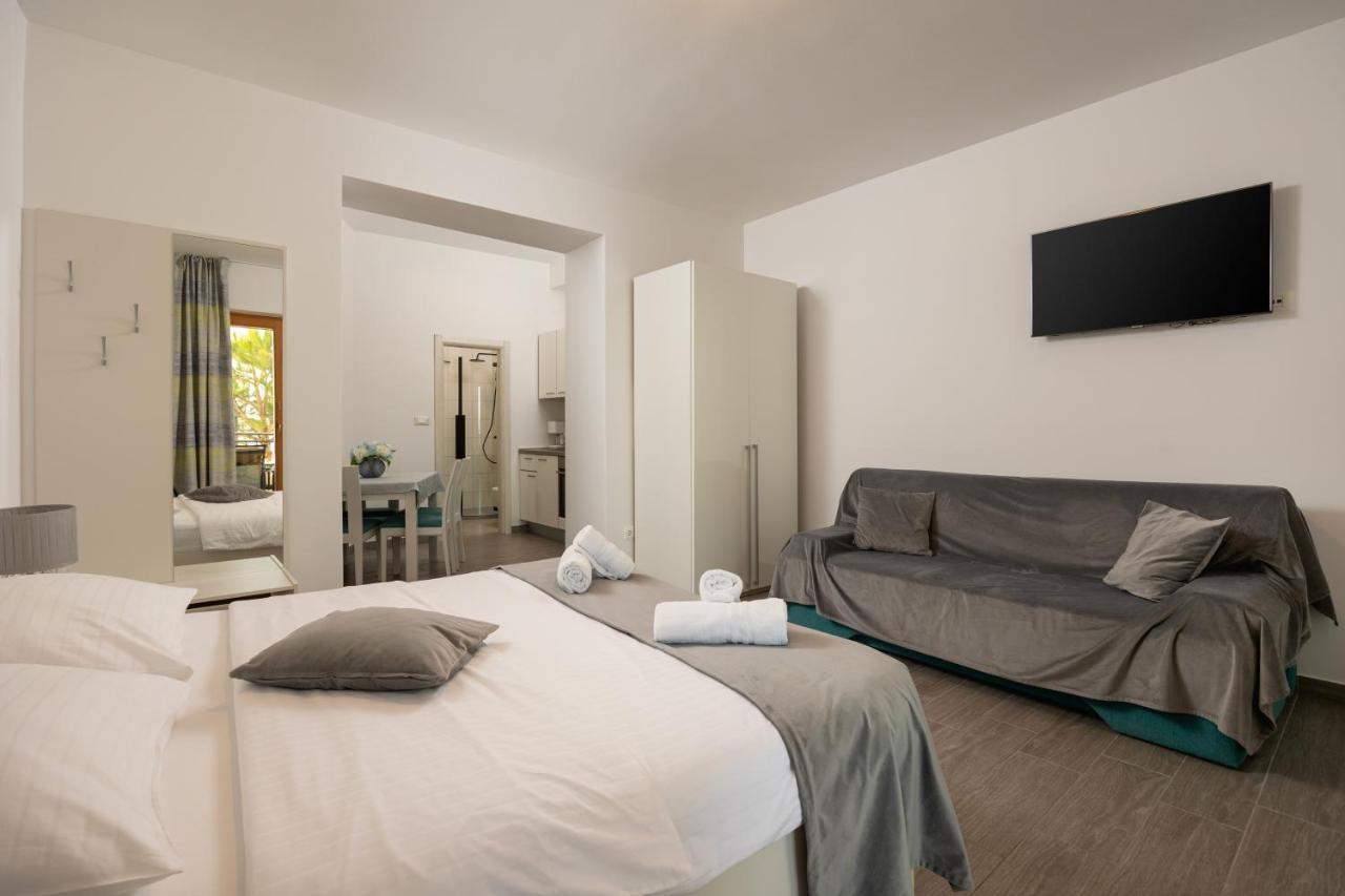 Apartments Lea Подстрана Екстериор снимка