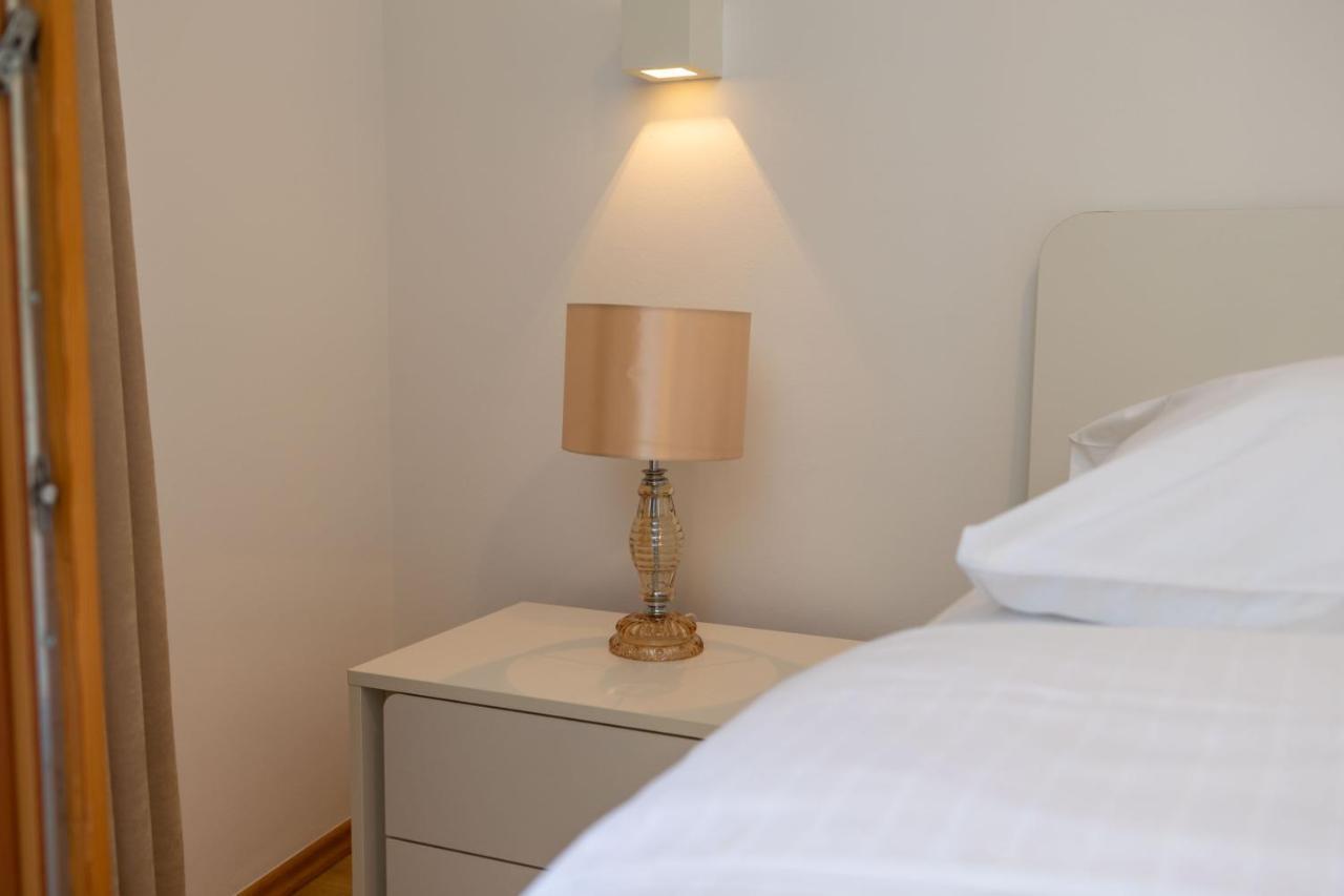 Apartments Lea Подстрана Екстериор снимка