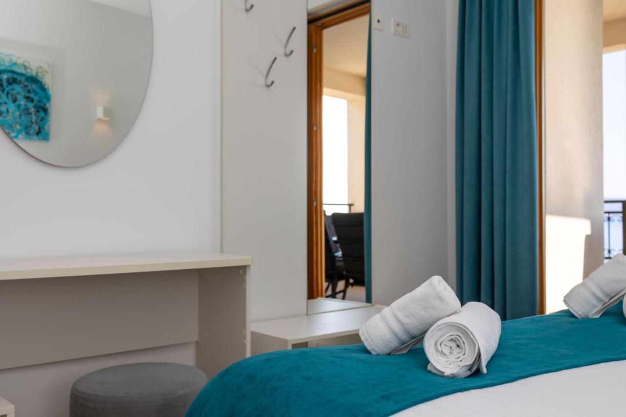 Apartments Lea Подстрана Екстериор снимка