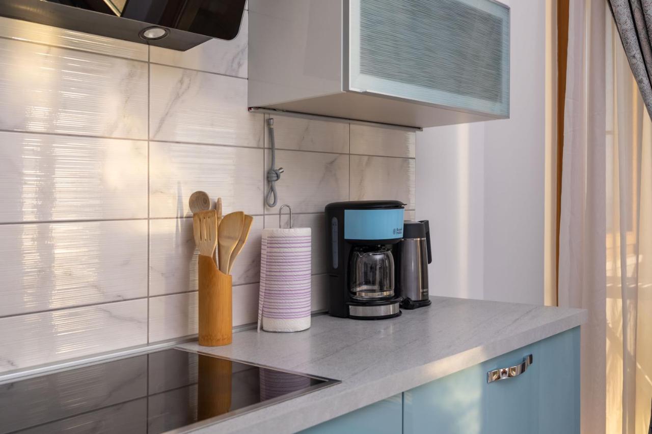 Apartments Lea Подстрана Екстериор снимка