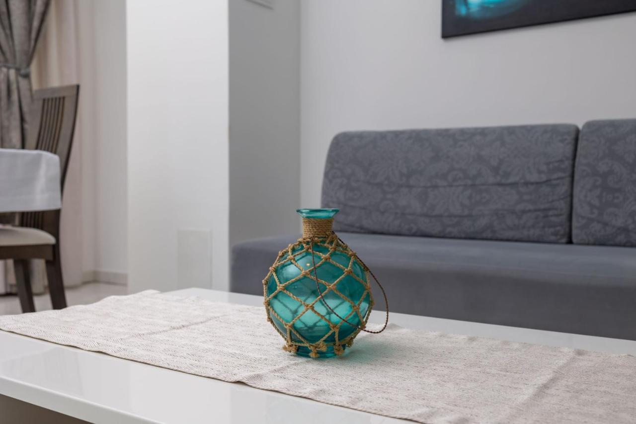 Apartments Lea Подстрана Екстериор снимка