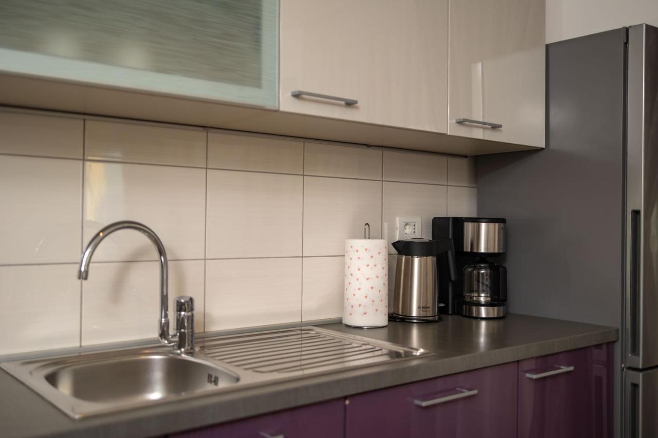 Apartments Lea Подстрана Екстериор снимка