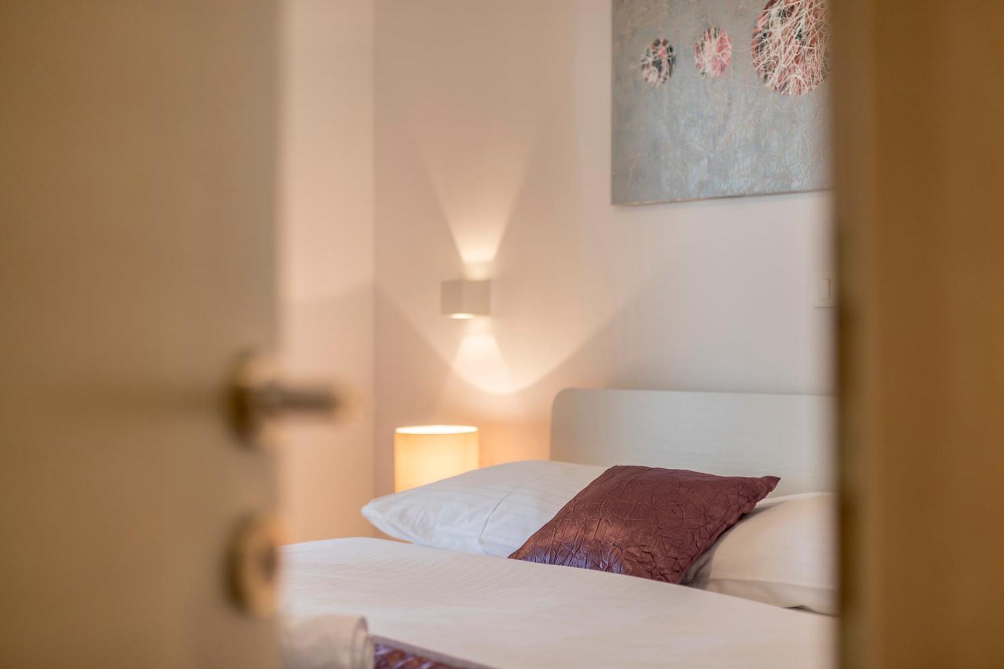 Apartments Lea Подстрана Екстериор снимка